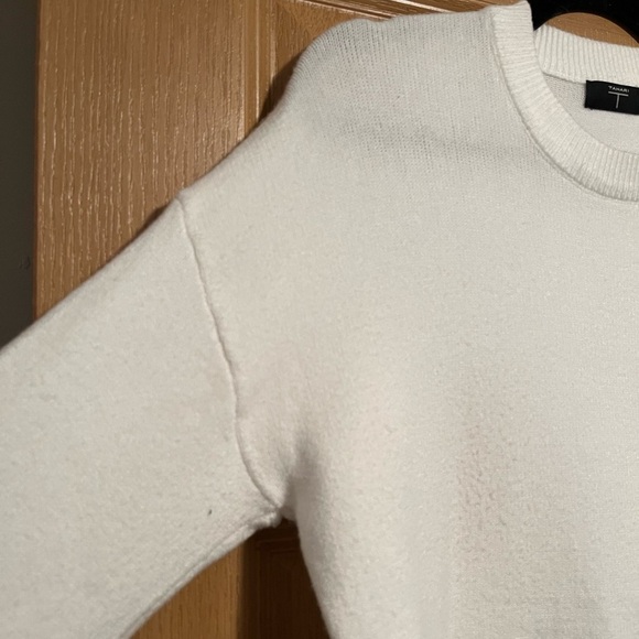 T Tahari White Crew Neck Sweater - Picture 4 of 10